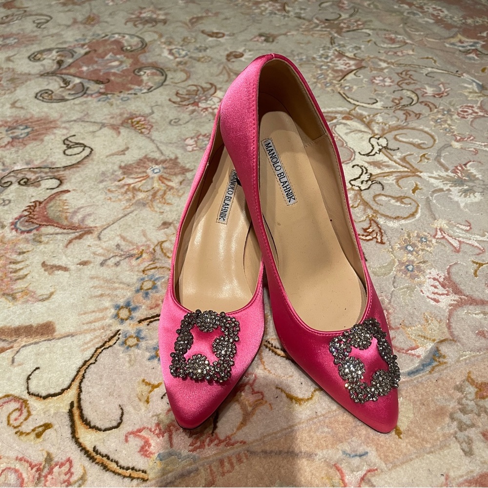 MANOLO BLAHNIK HEELS